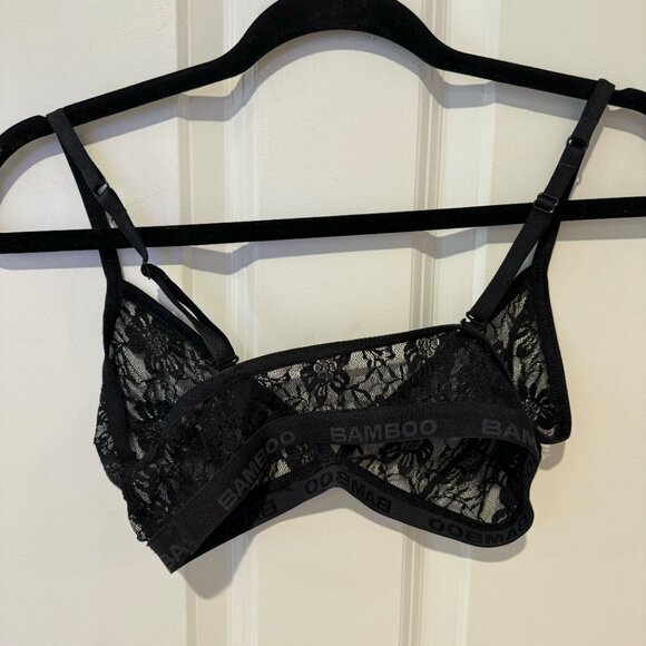 Black‎ Lace Bamboo Banded Triangle Bra - Size Medium - Picture 2 of 4